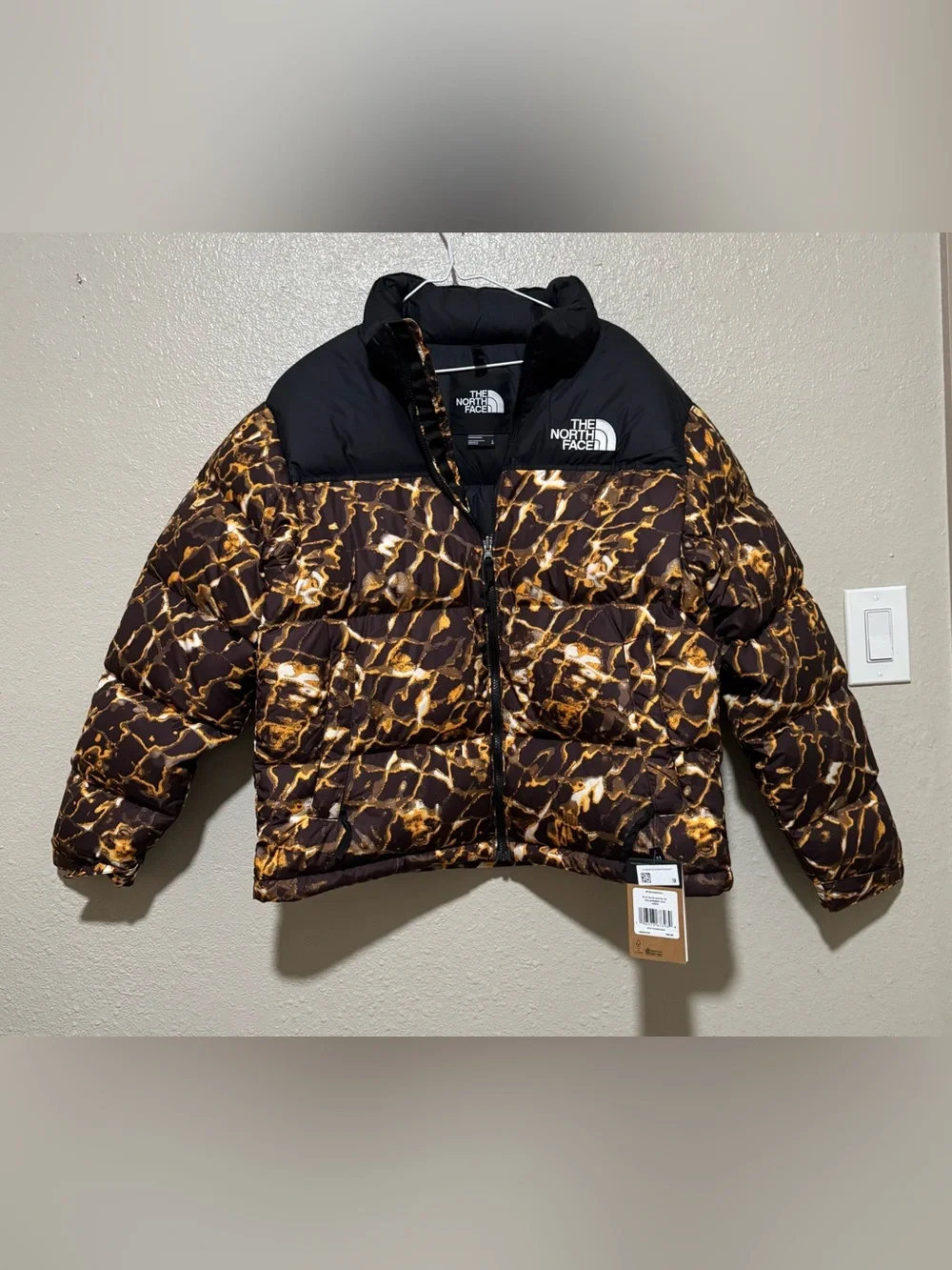 NWT The North Face Mens Sz. Large 1996 RETRO Nuptse Jacket 700 Down Puffer Coat